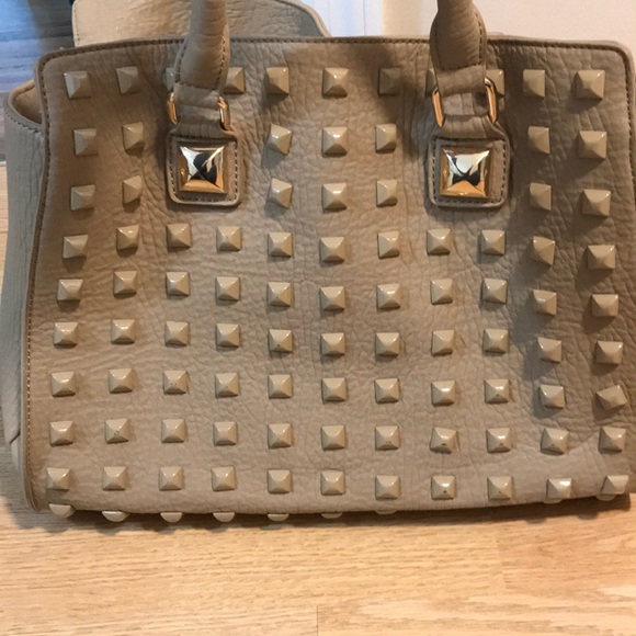 Handbag - Picture 2 of 6